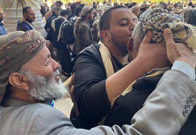 Houthis unilaterally release 153 war prisoners in Sana'a --stock-photo