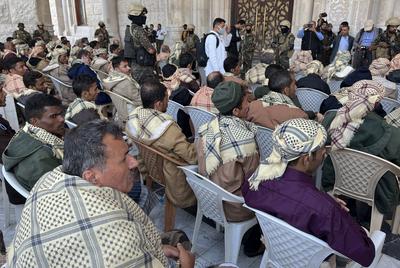 Houthis unilaterally release 153 war prisoners in Sana'a --stock-photo
