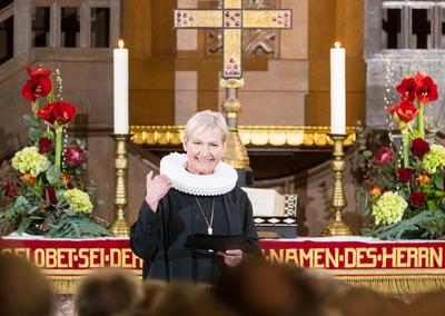 Christiane Tietz als Kirchenpraesidentin der EKHN eingefuehrt-stock-foto