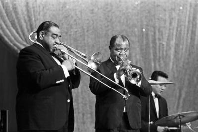 Louis Armstrong & His All-Stars in Ost-Berlin-stock-foto