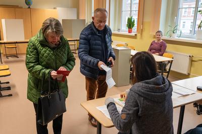Hartha - Mittelsachsen w?hlt neuen Landrat: Wer folgt auf Dirk Neubauer?-stock-photo