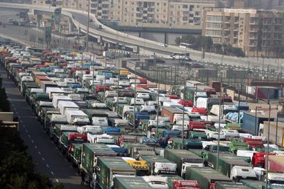 Egypt  launching the largest comprehensive humanitarian aid convoy to Palestines in Gaza Strip.-stock-foto