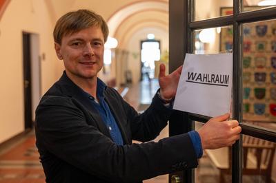 D?beln - Mittelsachsen w?hlt neuen Landrat: Wer folgt auf Dirk Neubauer?-stock-photo