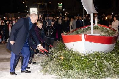 Sainte-Devote a Monaco: embrasement de la barque-stock-photo