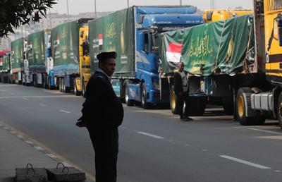 Egypt  launching the largest comprehensive humanitarian aid convoy to Palestines in Gaza Strip.-stock-foto