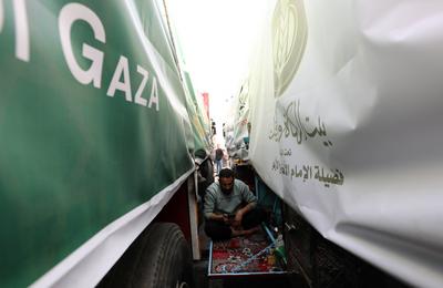 Egypt  launching the largest comprehensive humanitarian aid convoy to Palestines in Gaza Strip.-stock-foto