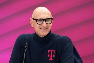Timotheus HOETTGES, H?ttges, Vorstandsvorsitzender, CEO, Bilanzpressekonferenz der Deutschen Telekom AG in Bonn, 23.02.2-stock-foto