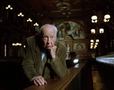 Bildnummer: 54493462  Datum: 18.05.1999  Copyright: imago/Dieter BauerPhilosoph Prof. Dr. Hans-Georg Gadamer w?hrend eines Fotoshootings kurz vor seinem 100. Geburtstag in der Aula der Universit?t Heidelberg, Personen , Nachdenklichkeit , Highlight; 1999, Heidelberg, Wissenschaft, Philosophie, 100 Jahre, Alter, j?hrig, j?hrige, 100j?hrige, 100j?hrig, alt, Shooting; , quer, Mfneg, Portr?t,  , PeopleBildnummer 54493462 Date 18 05 1999 Copyright Imago Dieter Bauer Philosopher Prof Dr Hans Georg Gadamer during a Photo shoots short before his 100 Birthday in the Aula the University Heidelberg People contemplation Highlight 1999 Heidelberg Science Philosophy 100 Years Age Years olds 100 years 100j?hrig Old Shooting horizontal Mfneg Portrait Celebrities-stock-foto