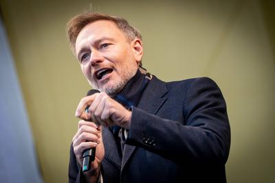 Christian Lindner, FDP-Parteivorsitzender und ehemaliger Bundesfinanzminister, w?hrend der Wahlkampfveranstaltung in Kiel, Schleswig-Holstein-stock-foto