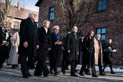 Oswiecim, Kleinpolen (Malopolskie), Polen, 27.01.2025: Gedenkst?tte KZ Auschwitz-Birkenau: Erinnerung an 80 Jahre Befrei-stock-foto