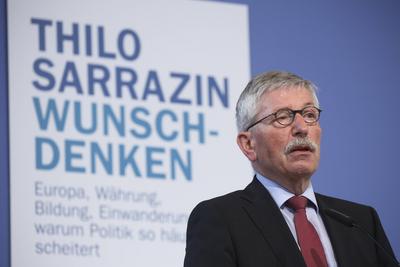 Thilo Sarrazin, Bestsellerautor und fruehere SPD-Politiker, stellt sein neues Buch vor Wunschdenken. Europa, Waehrung, B-stock-foto