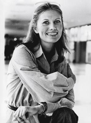 Maud Adams during a break in filming The Man with the Golden Gun 1974 PUBLICATIONxINxGERxSUIxAUTx-stock-photo
