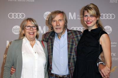 Horst Janson mit Tochter Laura und Ehefrau Hella beim Audi Director s Cut und Movie Meets Media 2019-stock-foto