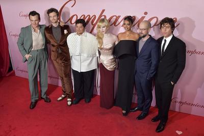 Rupert Friend, Jack Quaid, Harvey Guillén, Sophie Thatcher, Megan Suri, Drew Hancock, Lukas Gage-stock-foto