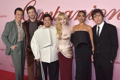 Rupert Friend, Jack Quaid, Harvey Guillén, Sophie Thatcher, Megan Suri, Lukas Gage-stock-foto