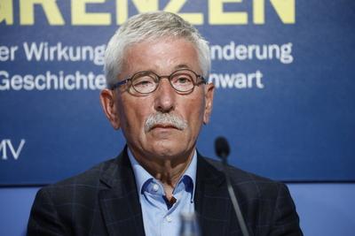 Thilo Sarrazin , Deutschland, Berlin, Pressekonferenz: Langen M?ller Verlag / Buchvorstellung Thilo Sarrazin Der Staat a-stock-photo