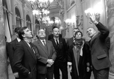 Gerhard Schr?der li GER SPD Bezirksvorsitzender Hannover MdB mit Ehefrau Hiltrud 2 v re Pro-stock-foto
