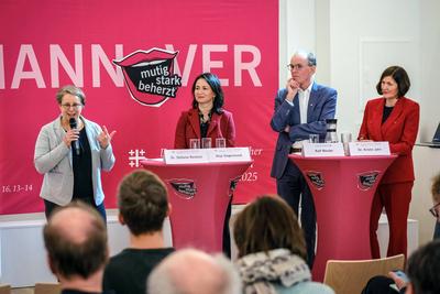 Das Programm zum 39. Deutschen Evangelischen Kirchentag-stock-foto