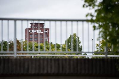 Opel R?sselsheim 01.10.2019 R?sselsheim x1x Kurzarbeit im Stammwerk des Autobauers Opel in R?sselsheim. Im Bild: Das Op-stock-foto