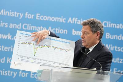 Vorstellung des Jahreswirtschaftsberichts 2025 durch Wirtschsftsminister Habeck-stock-foto