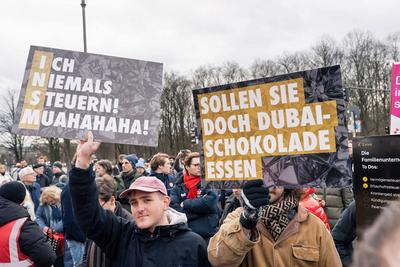 29.01.2025,Berlin,Bundesweiter Aktionstag Kundgebung am Brandenburger Tor: Gemeinsam f?r die Wirtschaftswende, Wirtschaf-stock-foto