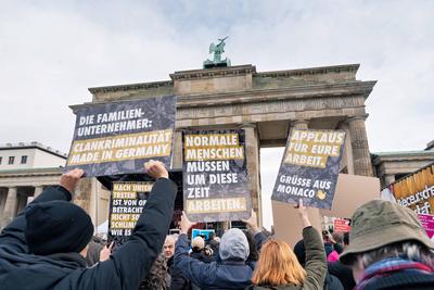 29.01.2025,Berlin,Bundesweiter Aktionstag Kundgebung am Brandenburger Tor: Gemeinsam f?r die Wirtschaftswende, Wirtschaf-stock-foto