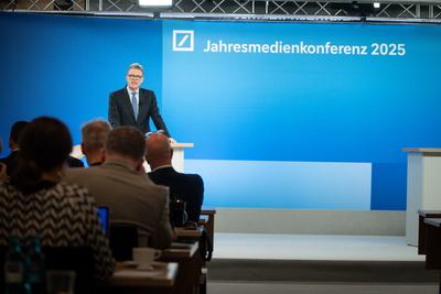 Deutsche Bank Jahresmedienkonferenz 2025-stock-foto