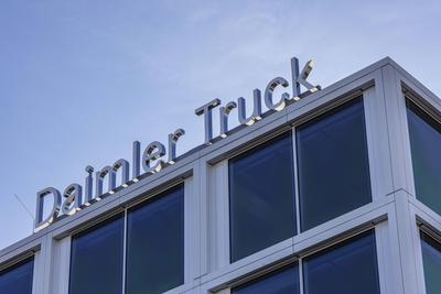 Daimler Trucks. Hauptsitz der Daimler Truck AG in Leinfelden-Echterdingen. Der Daimler Truck Campus vereint Verwaltungsb-stock-photo