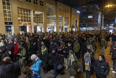Demonstration gegen Friedrich Merz gegen die CDU und AFD in Dortmund.-stock-foto
