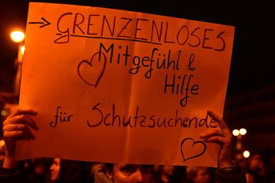 Anti-CDU-Demo vor dem KAH-stock-foto