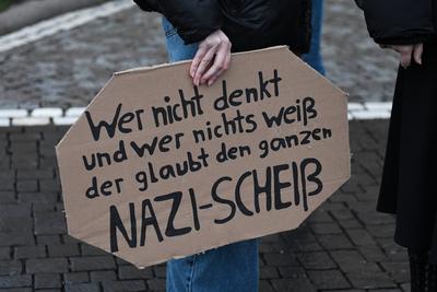 AfD, Brandmauer, Bundestag, Bundestagsabstimmung, Demo, CDU, Migrationspolitik-stock-foto