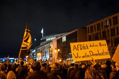 Demo gegen Rechts-stock-photo