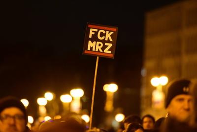 Anti-CDU-Demo vor dem KAH-stock-foto