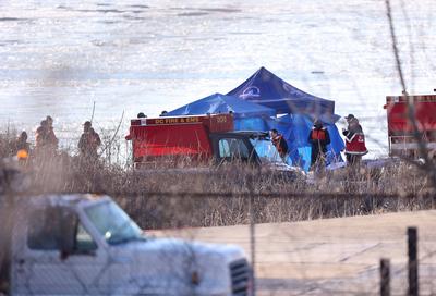 Passenger jet crash with a military Black Hawk helicopter in Arlington, VA, USA-stock-foto