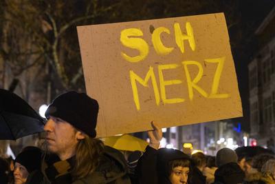 Demonstration gegen Friedrich Merz gegen die CDU und AFD in Dortmund.-stock-foto