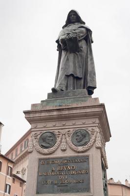 Giordano Bruno monument on Campo de Fiori Giordano Bruno monument on Campo de Fiori, Rome, Italy Copyright: xZoonar.com/-stock-photo