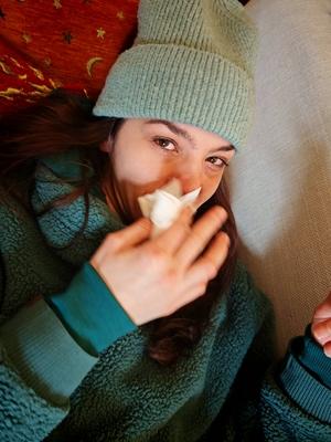 bed rest with a flu and fever-stock-foto