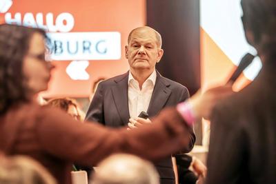 Bundeskanzler Olaf Scholz, Wahlkampfauftritt in Regensburg, stellt sich den Fragen der B?rger, 31. Januar 2025-stock-foto