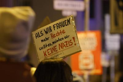 Merz stoppen-stock-foto