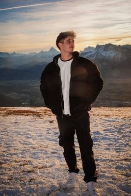 AUT, Unterwegs in Salzburg, Reportage, WM 2025, Saalbach, WM-Song, Fototermin-stock-foto