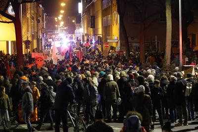 Merz stoppen-stock-foto