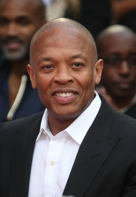 HOLLYWOOD CA NOVEMBER 27 Dr Dre pictured at the Quincy Jones hand and footprint ceremony at th-stock-foto