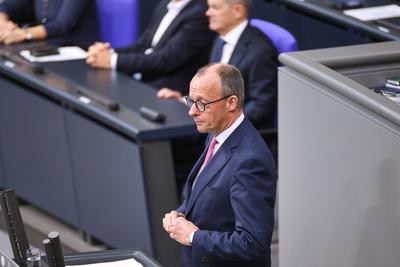 Berlin, Deutschland, 31.01.2025: Deutscher Bundestag: 211. Bundestagssitzung: CDU-Chef Friedrich Merz in der Debatte um-stock-photo