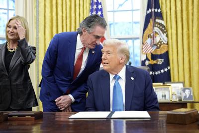 Donald Trump signs an executive order - Washington-stock-foto
