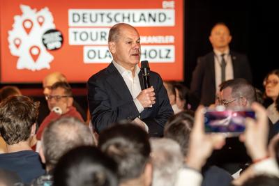 Bundeskanzler Olaf Scholz, Wahlkampfauftritt in Regensburg, stellt sich den Fragen der B?rger, 31. Januar 2025-stock-foto