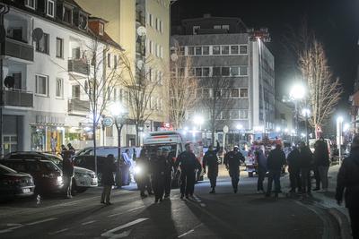 Mehrere Tote bei Schiesserreien in Hanau bei Frankfurt/Main. *** Several deaths in gun battles in Hanau near Frankfurt-stock-foto
