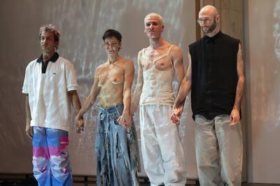 Muenchen, Haus der Kunst, Echoes, Plot Twist, Layton Lachman, Samuel Hertz, Dan Immanuel Roth & Arta de Mi. In the Shado-stock-foto