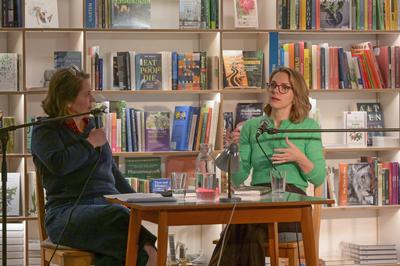 2025 - Lesung - Susanne Gregor – aus ihrem Buch „Halbe Leben“, in  der Buchhandlung "Kurdirektion", in Bad Ischl, im Rahmen der Kulturinitiative "Literaturschiff", am 31.01.2025.-stock-foto