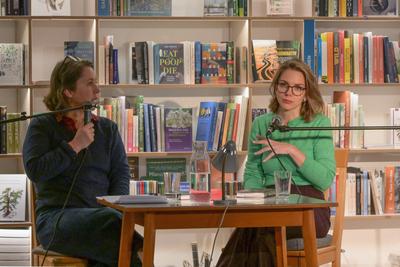 2025 - Lesung - Susanne Gregor – aus ihrem Buch „Halbe Leben“, in  der Buchhandlung "Kurdirektion", in Bad Ischl, im Rahmen der Kulturinitiative "Literaturschiff", am 31.01.2025.-stock-foto