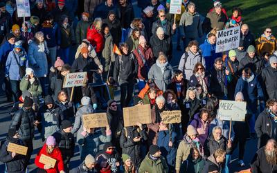 Demo gegen Rechts, Zusammen gegen Rechts, Essen, Nordrhein-Westfalen, Deutschland-stock-photo